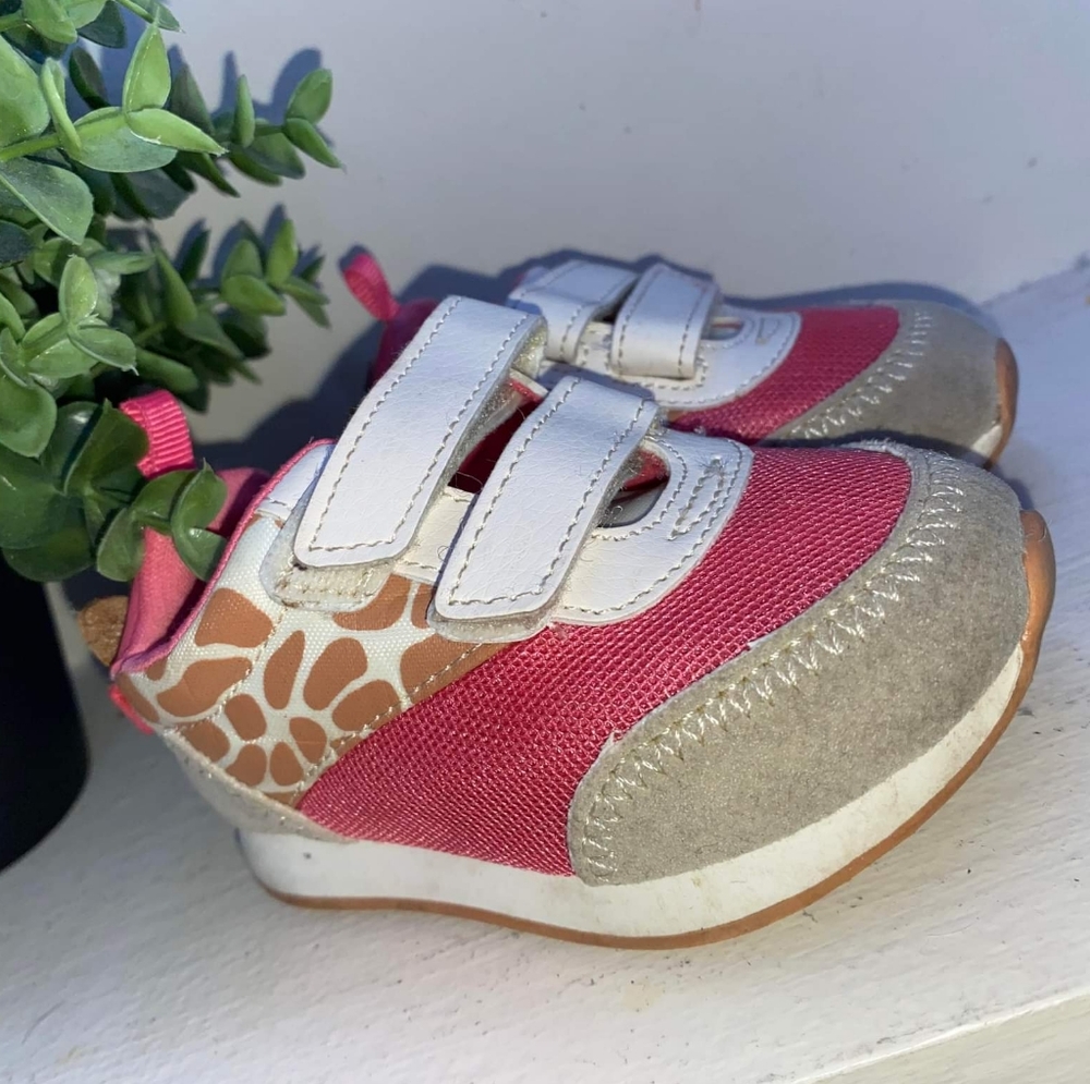 Shoe